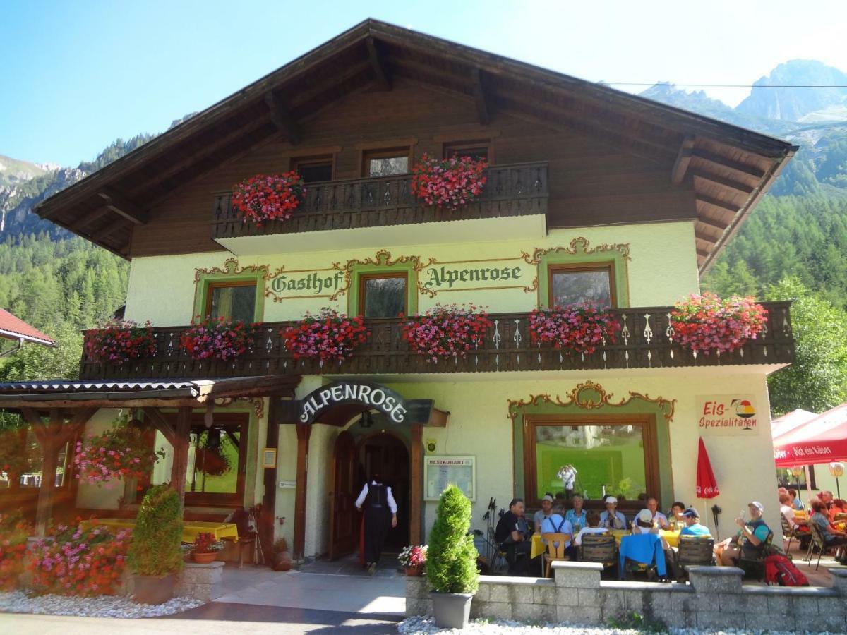 Pension Nina & Gasthof Alpenrose Gschnitz Esterno foto