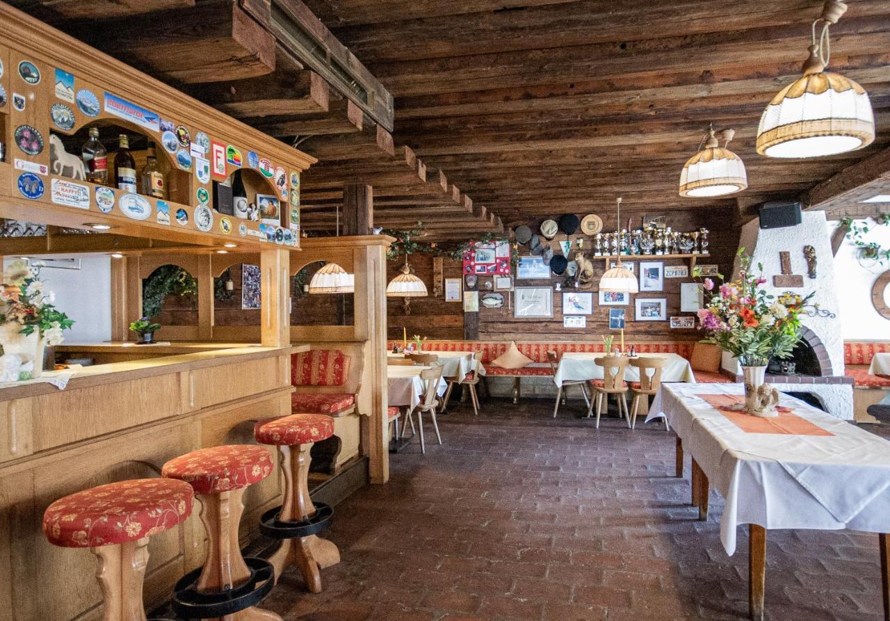 Pension Nina & Gasthof Alpenrose Gschnitz Esterno foto